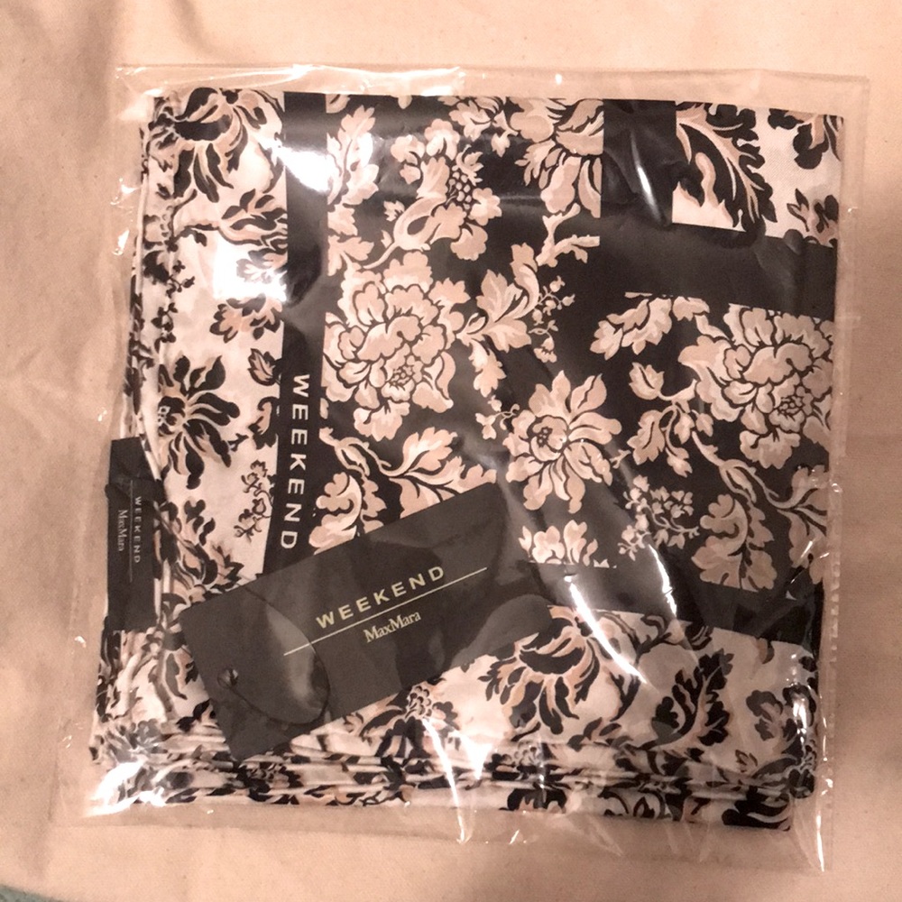 Weekend MaxMara Scarf